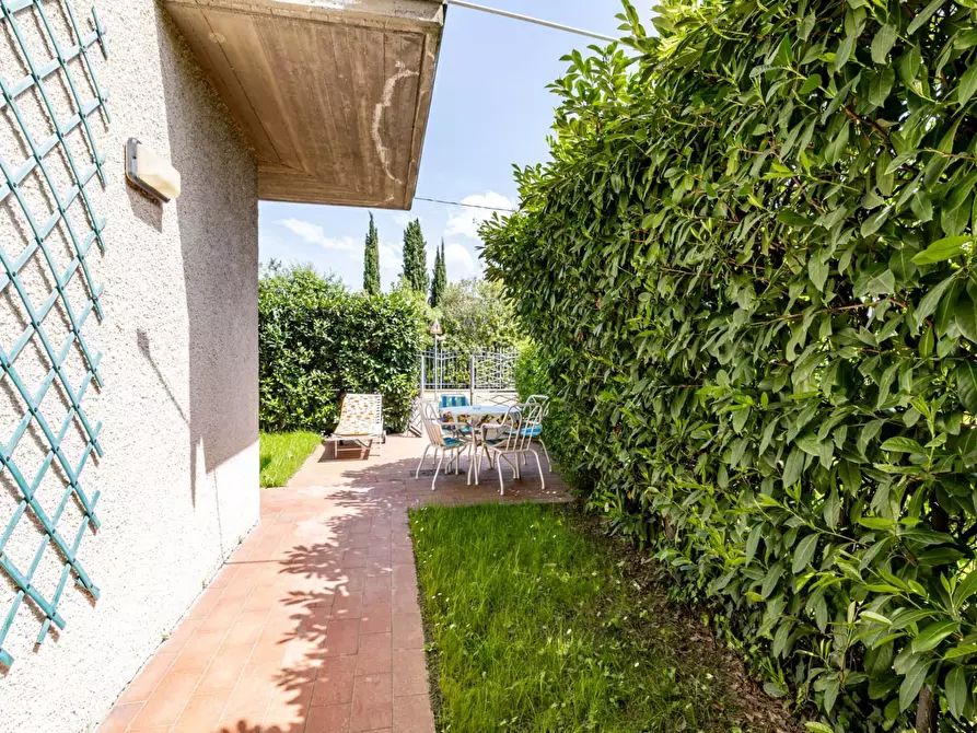 Immagine 17 di Appartamento in affitto  in Via Arezzo110 a Massa