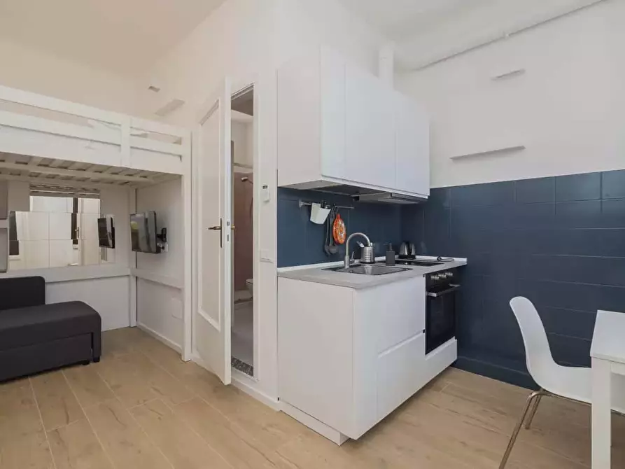 Immagine 2 di Appartamento in affitto  in Via Accademia53 a Milano