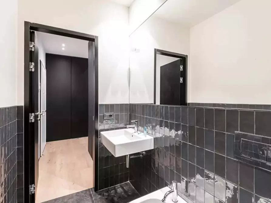 Immagine 18 di Appartamento in affitto  in Corso Magenta83 a Milano