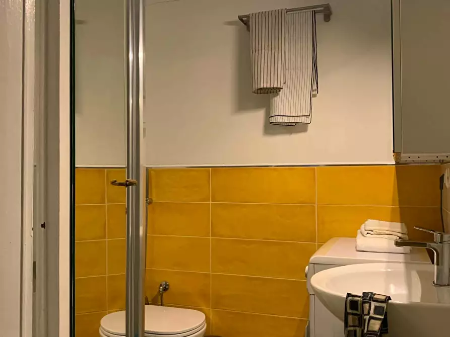 Immagine 38 di Appartamento in affitto  in Via Cervignano a Milano