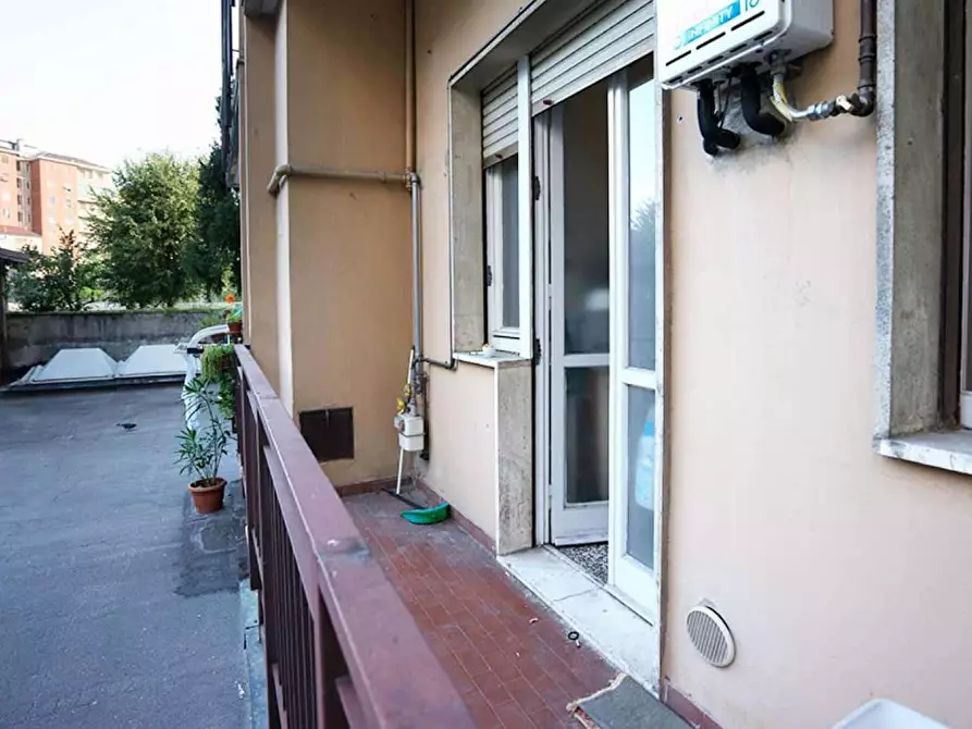 Immagine 9 di Camera in affitto  in Via Innocenzo Isimbardi a Milano