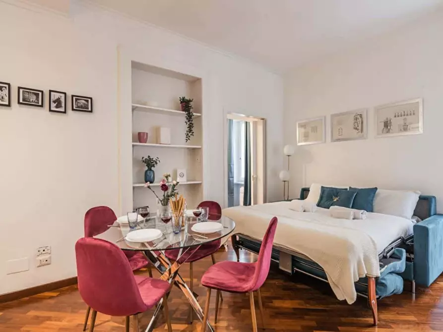 Immagine 3 di Appartamento in affitto  in Via Frattina a Roma