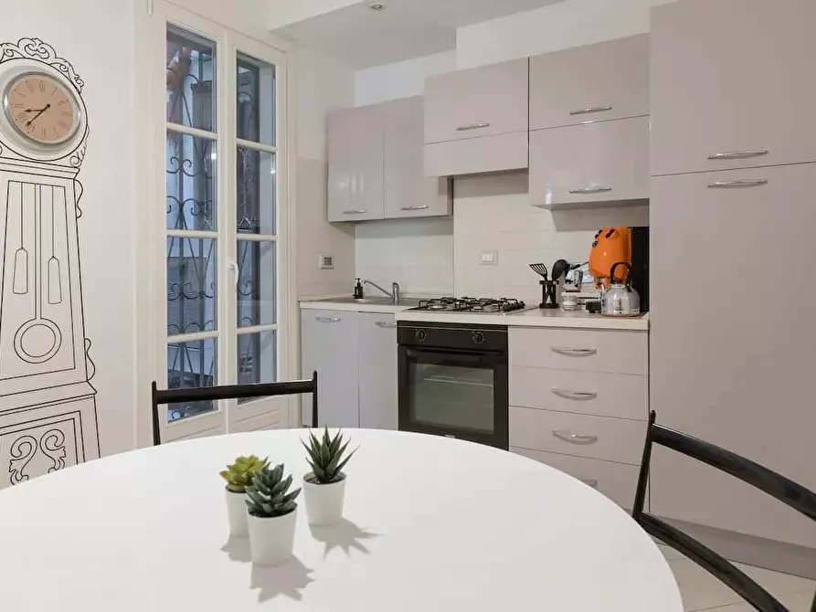 Immagine 13 di Appartamento in affitto  in Piazza della Borsa4 a Trieste