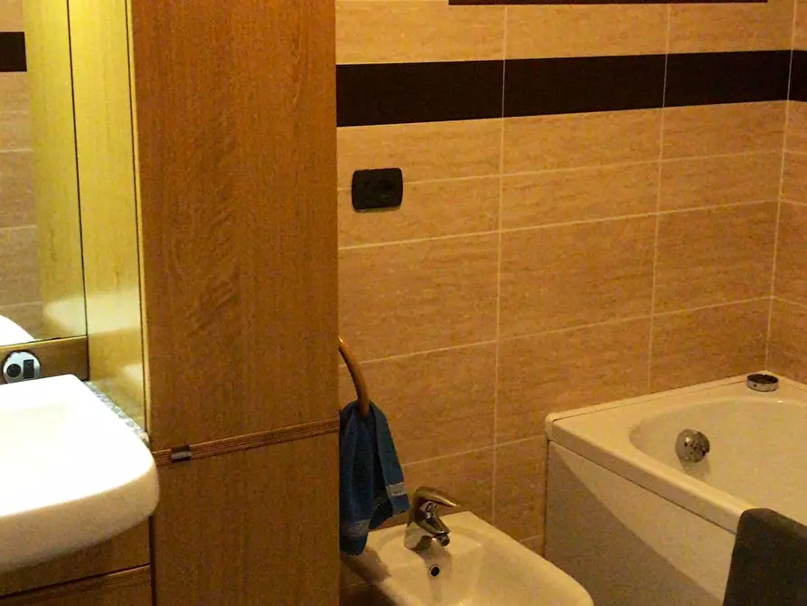 Immagine 9 di Camera in affitto  in Via Circonvallazione a Buccinasco