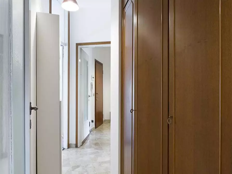Immagine 12 di Camera in affitto  in Via Pellegrino Rossi80 a Milano