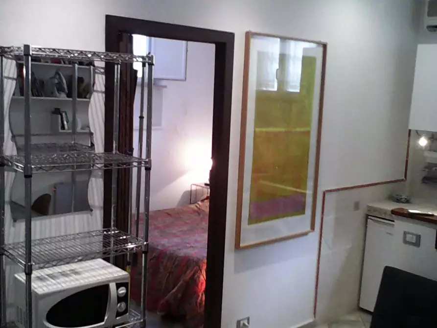 Immagine 21 di Appartamento in affitto  in Via Volterra8 a Roma