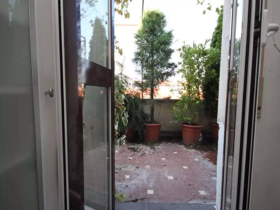 Immagine 18 di Camera in affitto  in Via Volterra12 a Milano