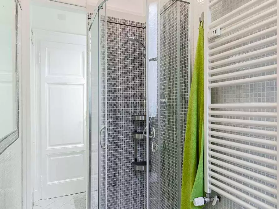 Immagine 10 di Camera in affitto  in Via Antonio Bazzini27 a Milano