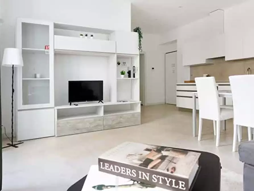 Immagine 2 di Appartamento in affitto  in Via degli Artisti3a a Trieste