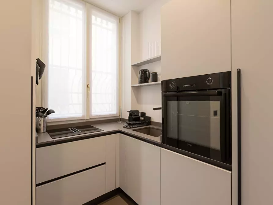 Immagine 3 di Appartamento in affitto  in Via Guido D'Arezzo8 a Milano