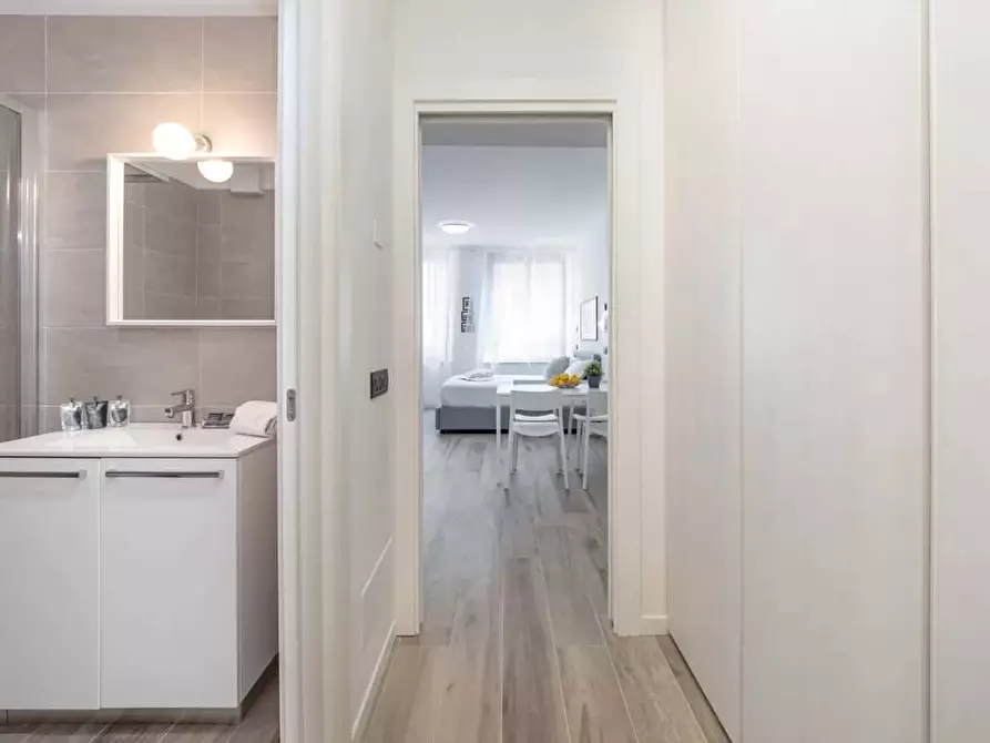 Immagine 14 di Appartamento in affitto  in Piazzale Luigi Cadorna10 a Milano