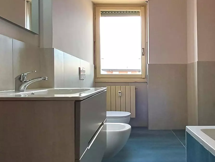 Immagine 10 di Camera in affitto  in Via Montello39 a Brescia