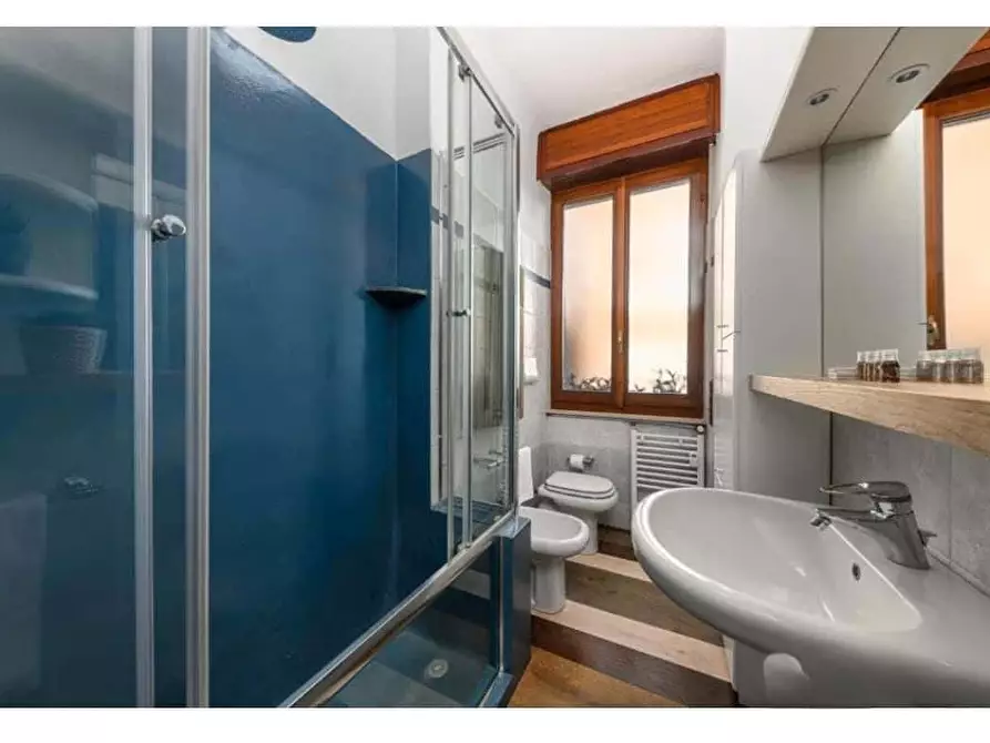 Immagine 5 di Appartamento in affitto  in Via Veglia7 a Milano