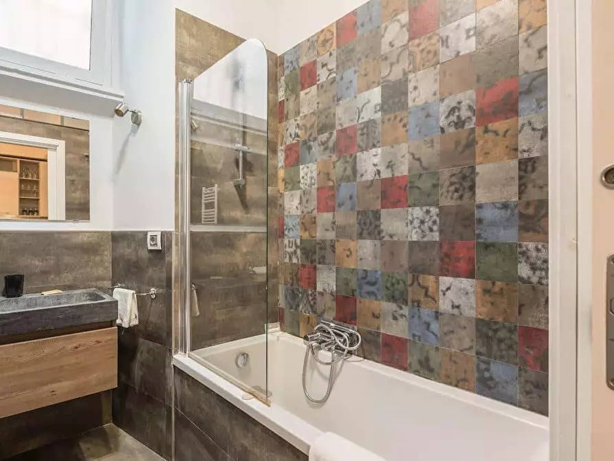 Immagine 7 di Appartamento in affitto  in Via Pomezia8 a Roma