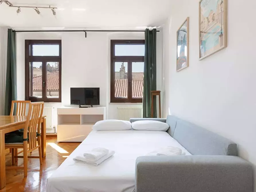 Immagine 20 di Appartamento in affitto  in Via Tiziano Vecellio11 a Trieste