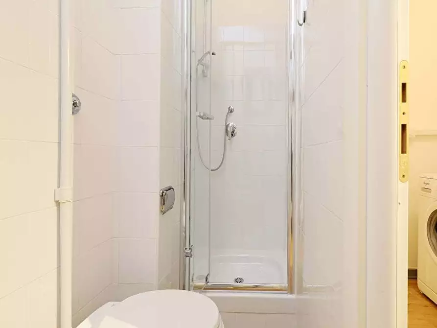 Immagine 15 di Camera in affitto  in Via dei Giornalisti52 a Roma