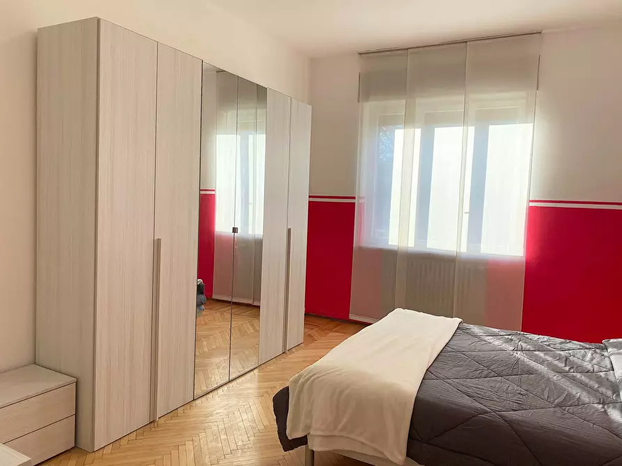 Immagine 6 di Appartamento in affitto  in Via Giovanni Segantini75 a Milano