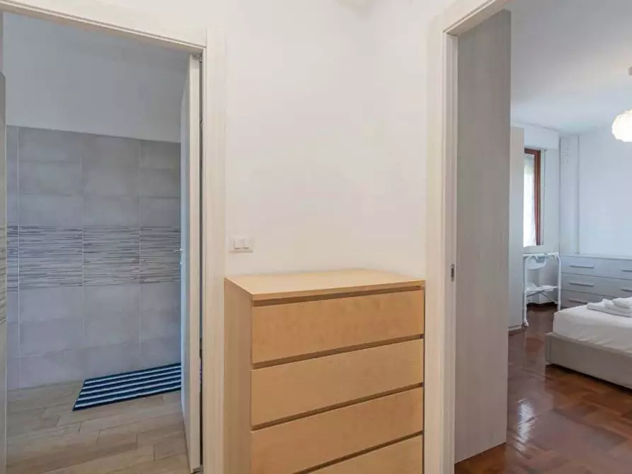 Immagine 15 di Appartamento in affitto  in Via Alcuino7 a Milano