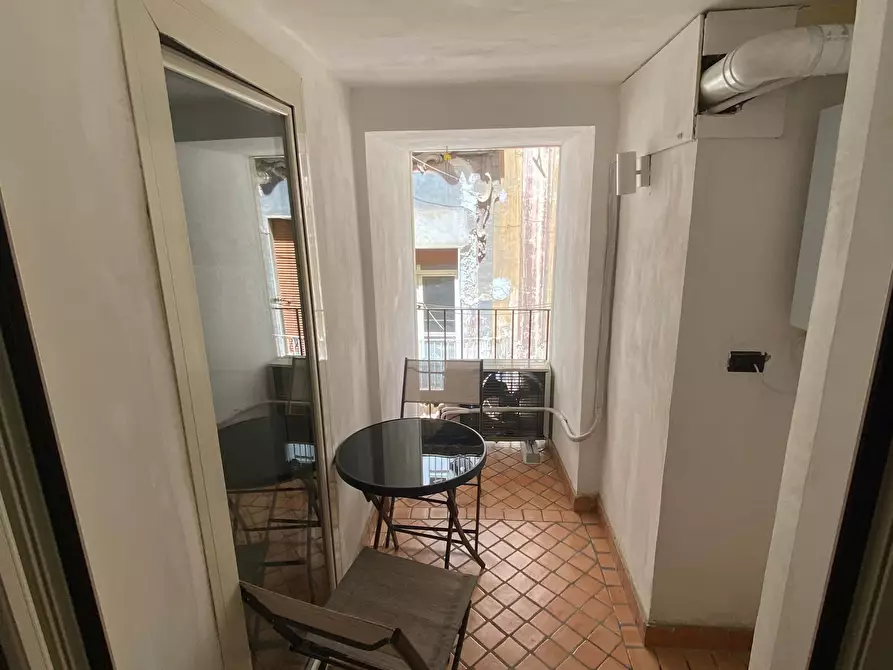 Immagine 10 di Appartamento in affitto  in Via dei Tribunali236 a Napoli