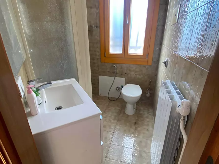 Immagine 4 di Appartamento in affitto  in Via Augusto Giustinian6 a Venezia