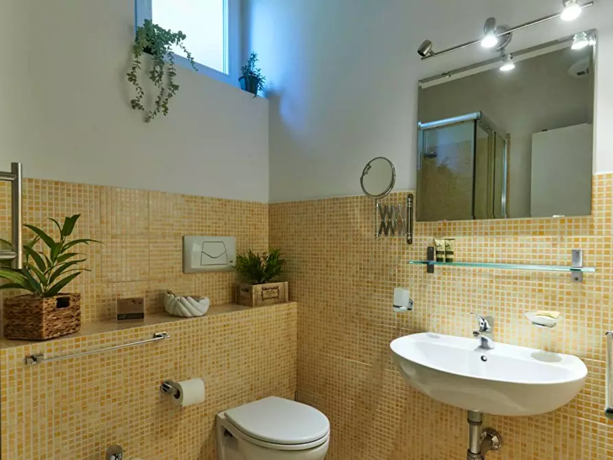 Immagine 29 di Appartamento in affitto  in Via Vittorio Emanuele II a Firenze