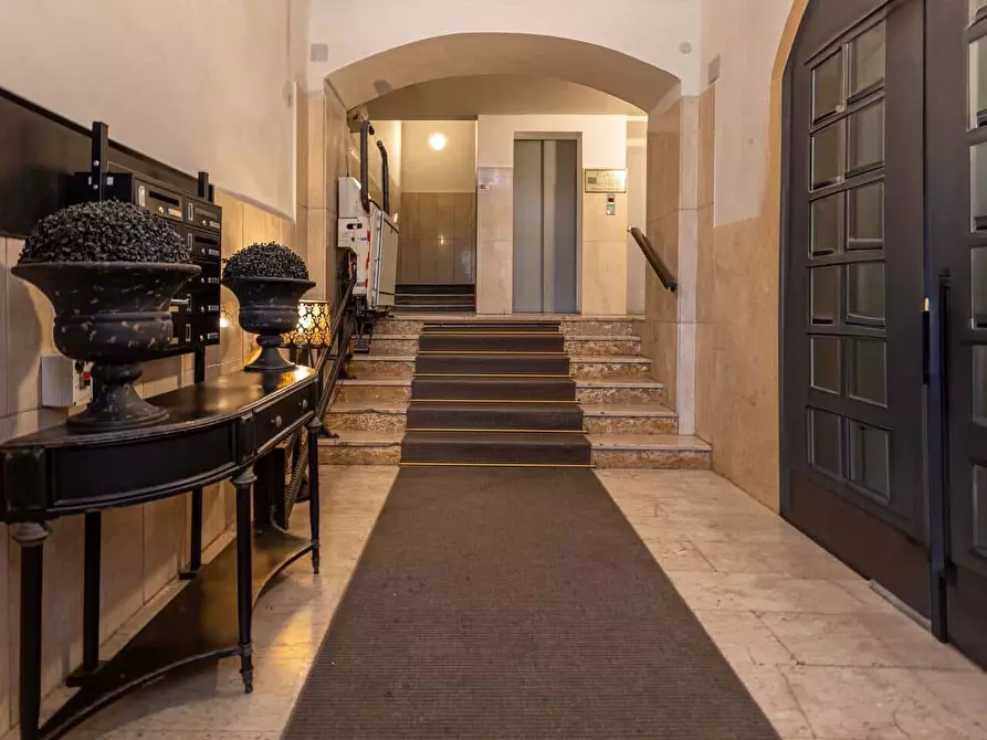 Immagine 14 di Appartamento in affitto  in Via Valdirivo30 a Trieste