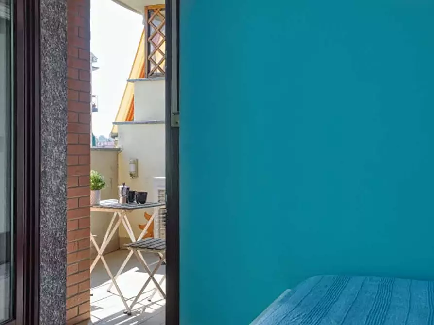 Immagine 5 di Camera in affitto  in Viale Carlo Espinasse106 a Milano