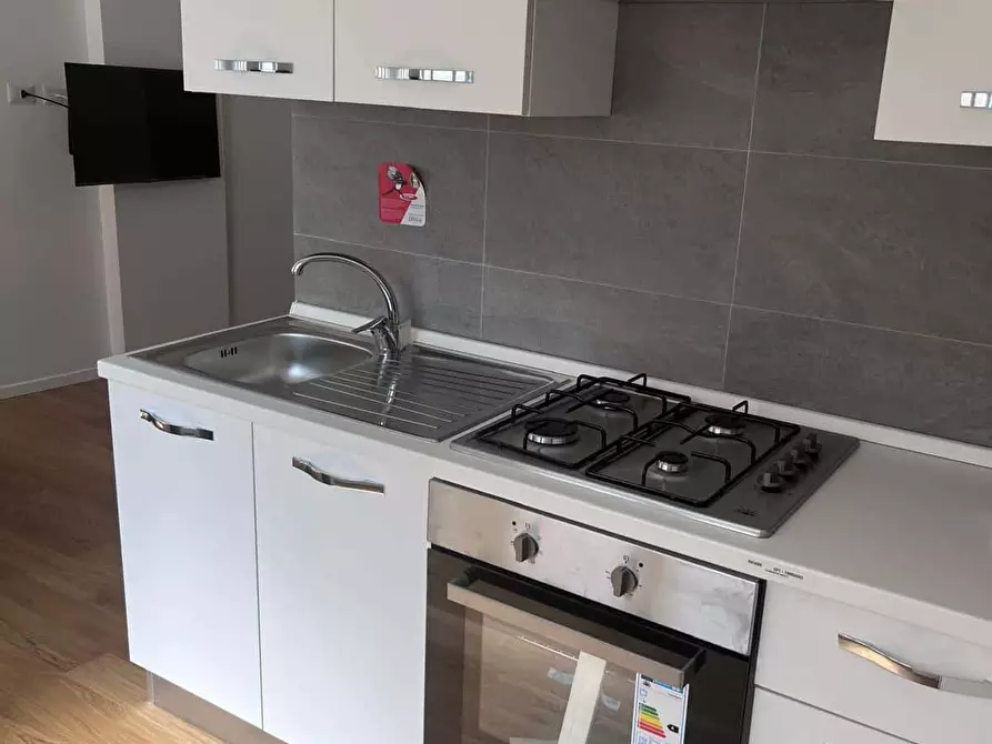 Immagine 3 di Appartamento in affitto  in Piazza di Santa Maria Ausiliatrice10 a Roma