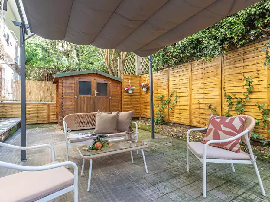 Immagine 27 di Appartamento in affitto  in Via dei Giordani20 a Roma