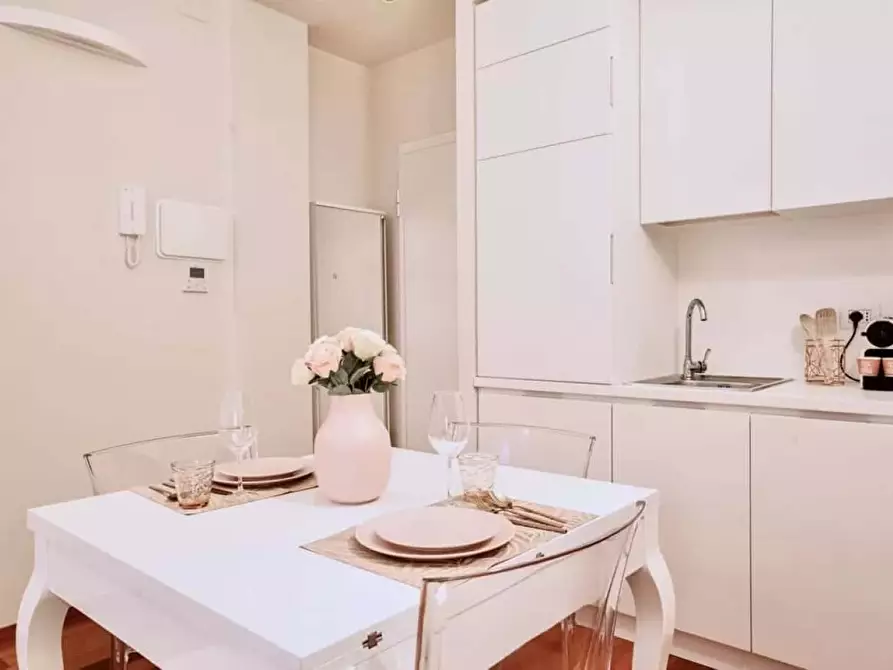 Immagine 13 di Appartamento in affitto  in Via Carlo Tenca7 a Milano