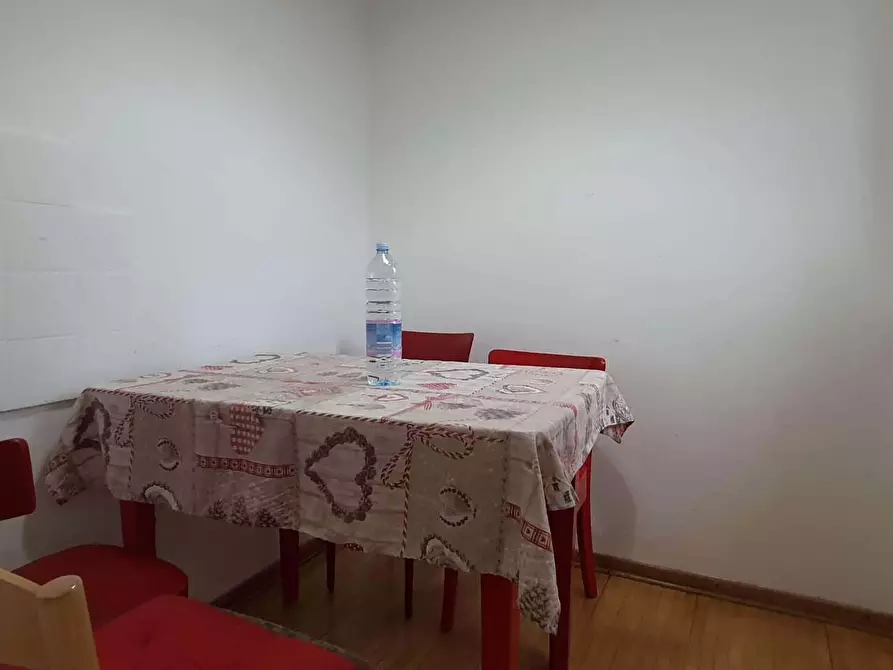 Immagine 9 di Camera in affitto  in Via Fratelli Perini a Trento