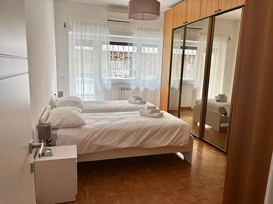 Immagine 12 di Appartamento in affitto  in Via Gregorio VII384 a Roma