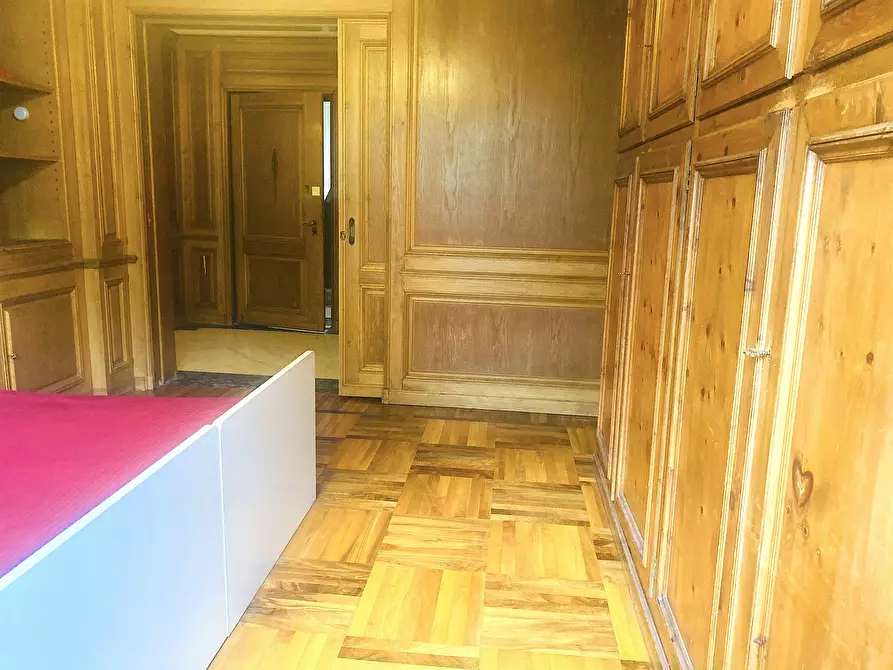 Immagine 5 di Camera in affitto  in Via Giovanni Segantini75 a Milano