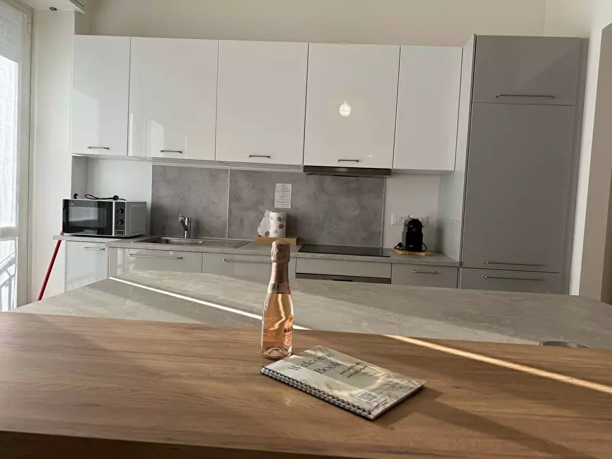 Immagine 14 di Appartamento in affitto  in Via Alessandro Manzoni18 a Monza