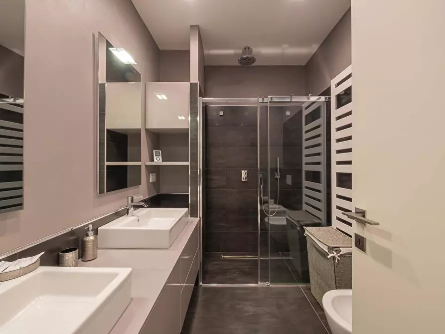 Immagine 15 di Appartamento in affitto  in Corso Europa10 a Milano