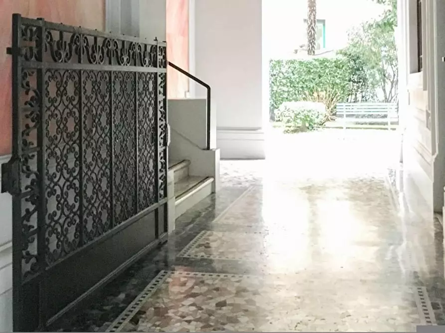 Immagine 18 di Appartamento in affitto  in Via Sardegna51 a Milano