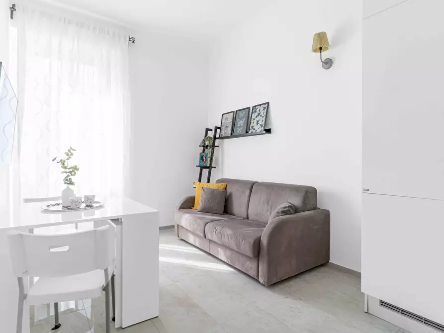 Immagine 3 di Appartamento in affitto  in Via Tonale16 a Milano