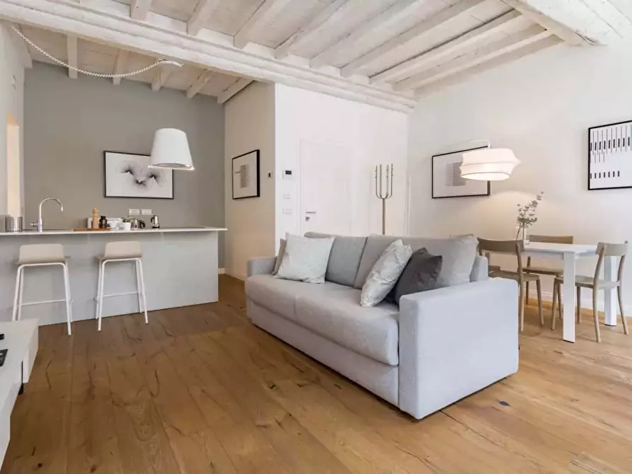 Immagine 5 di Appartamento in affitto  in Via Santa Maria Fulcorina a Milano