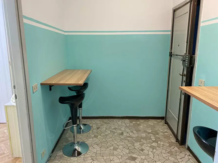 Immagine 5 di Camera in affitto  in Via Giovanni Segantini75 a Milano
