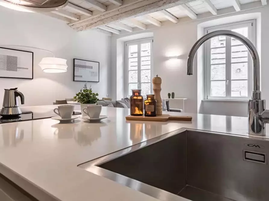 Immagine 10 di Appartamento in affitto  in Via Santa Maria Fulcorina a Milano