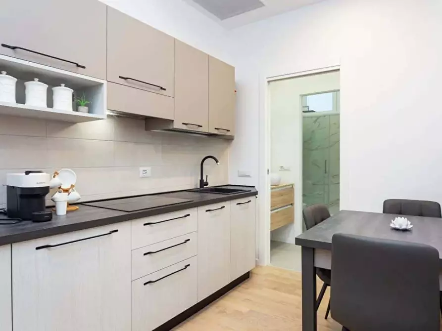 Immagine 19 di Appartamento in affitto  in Via Val Strona6 a Milano