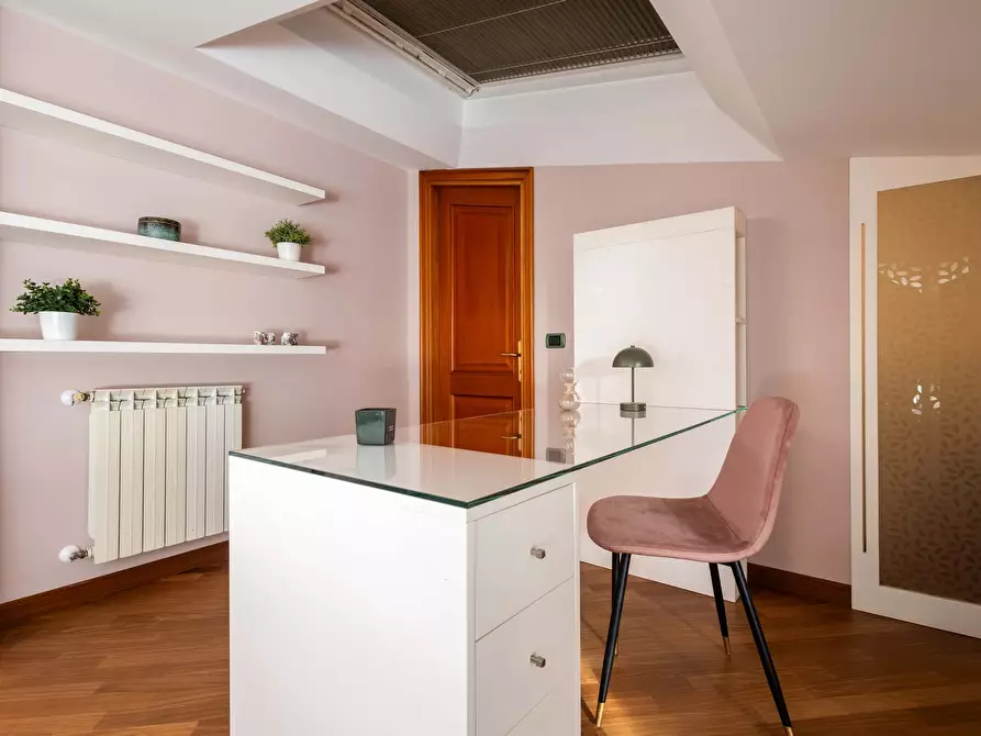 Immagine 74 di Appartamento in affitto  in Via Pietro de Francisci13 a Roma