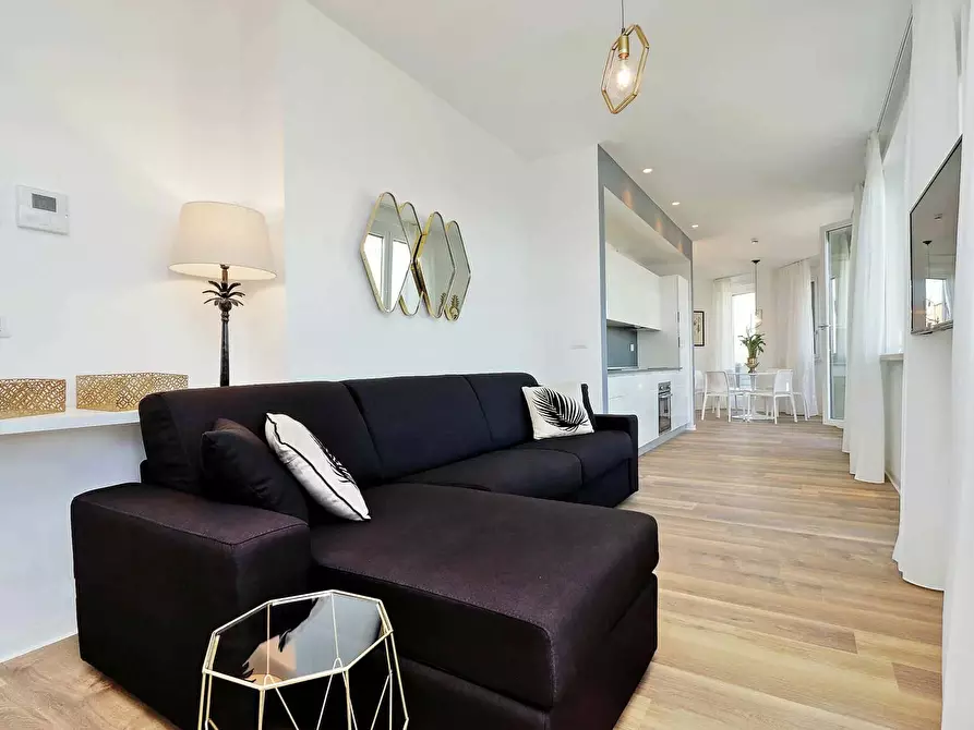 Immagine 10 di Appartamento in affitto  in Via Flavia93 a Roma
