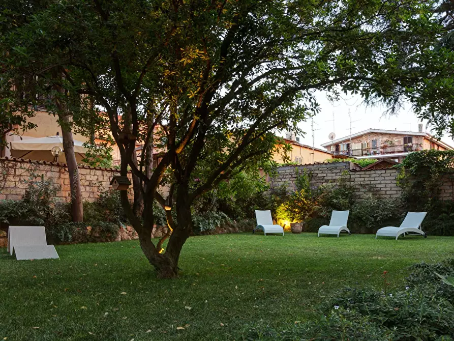 Immagine 31 di Appartamento in affitto  in Via Appia Pignatelli a Roma