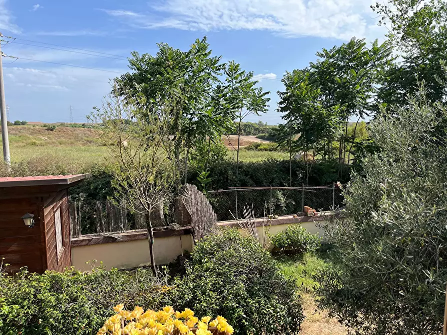 Immagine 4 di Camera in affitto  in Via Tullio Ascarelli99 a Roma