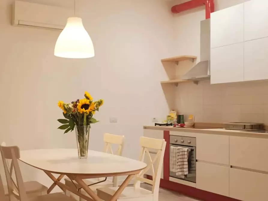 Immagine 27 di Appartamento in affitto  in Via Ampola9 a Milano