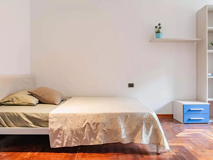 Immagine 3 di Camera in affitto  in Via Sesto San Giovanni31 a Milano