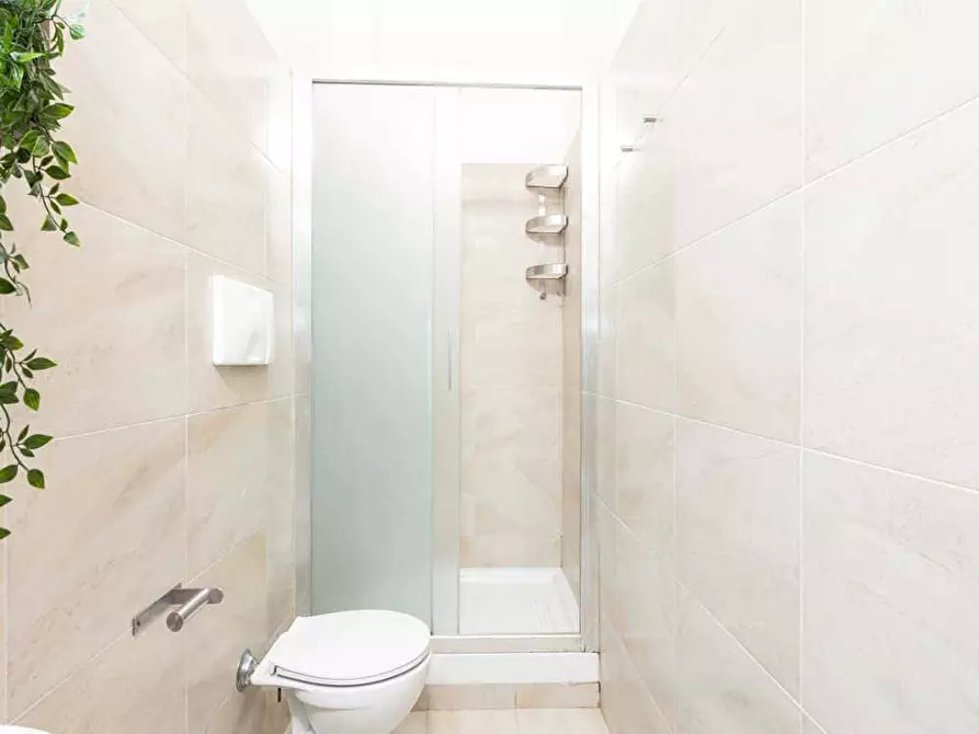 Immagine 16 di Camera in affitto  in Via Comelico8 a Milano