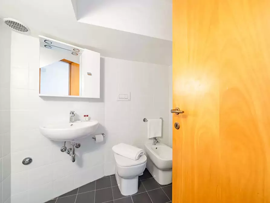 Immagine 10 di Appartamento in affitto  in Corso Magenta25 a Milano