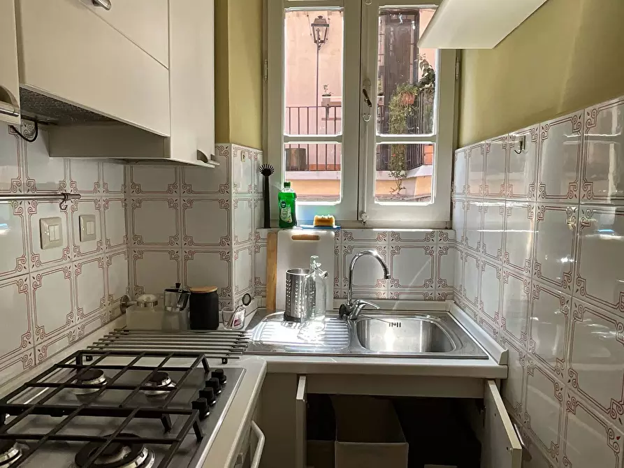 Immagine 25 di Appartamento in affitto  in Via di Sant'Andrea delle Fratte a Roma